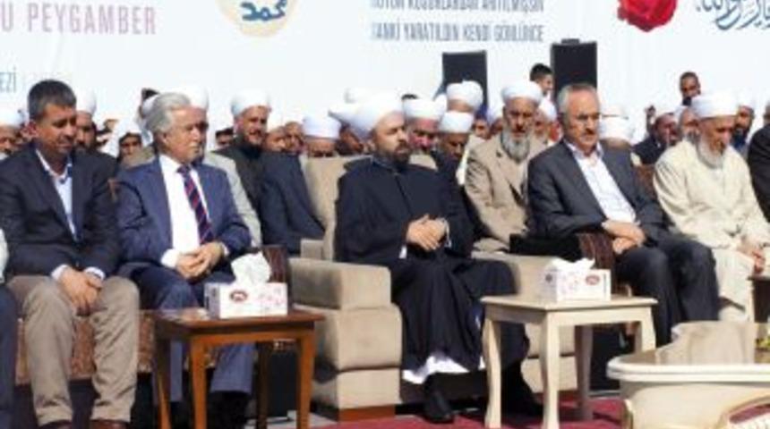 Adana'da Onbinler Hz.Peygamber'i  Andı