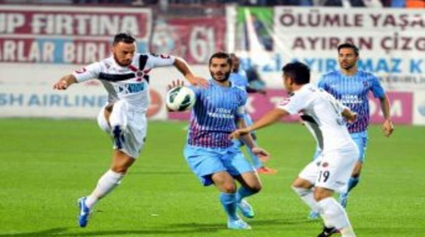 Trabzonspor-gen&ccedil;lerbirliği Ma&ccedil;ı 0-0 Devam Ediyor