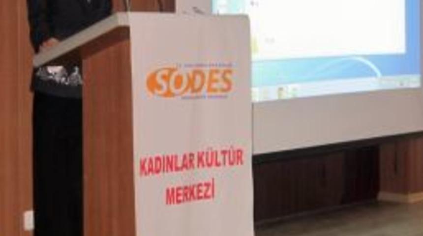 Derik'te 'Kutlu Doğum' Coşkusu