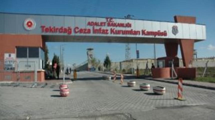 Pkk'lı Mahkumlardan Yemeli İ&ccedil;meli A&ccedil;lık Grevi