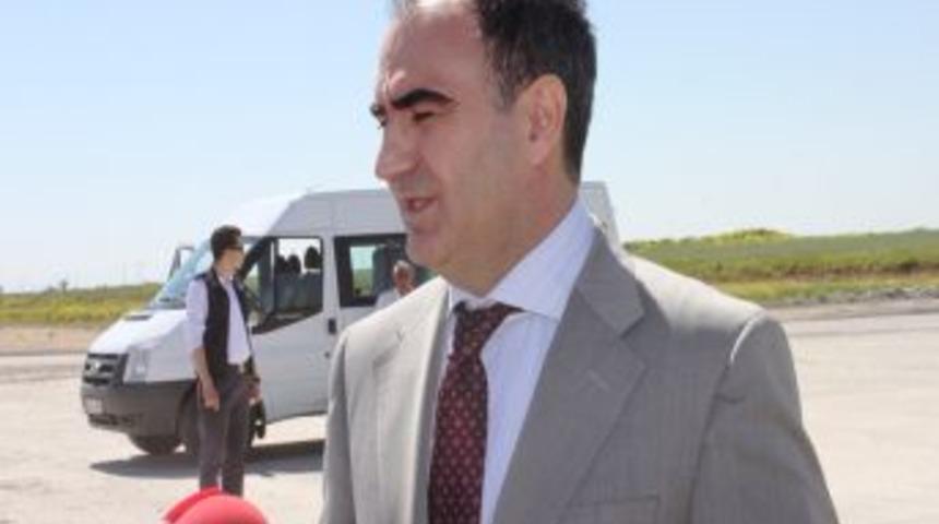 Şırnak Havaalanı U&ccedil;uşlar I&ccedil;in G&uuml;n Sayıyor