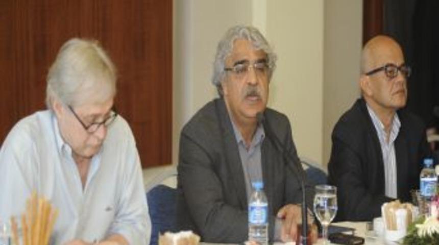 Akil İnsanlar: Destek Gittik&ccedil;e Artıyor