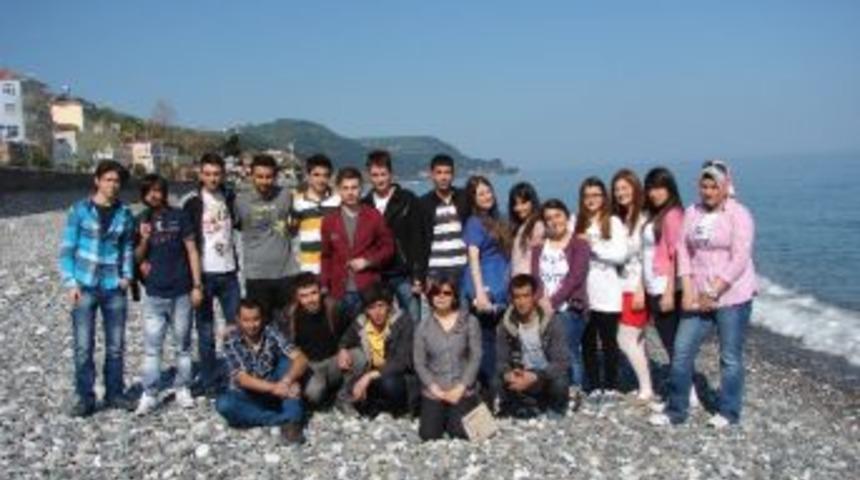 K&uuml; &Ouml;ğrencileri &Ccedil;atalzeytin&rsquo;de