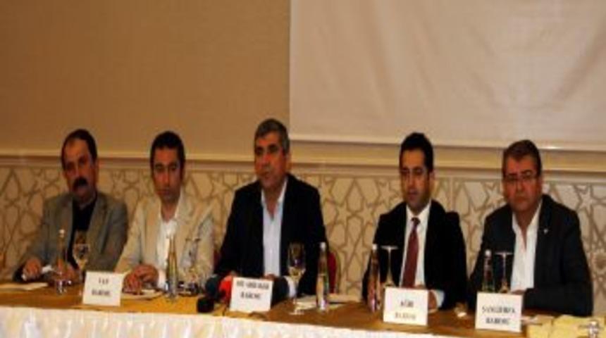 Baro Başkanlarından Ortak &Ccedil;ağrı: Anayasa, Etnik Referanstan Arındırılmalı