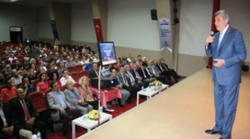 Karaosmanoğlu İzmir'de Ders Verdi