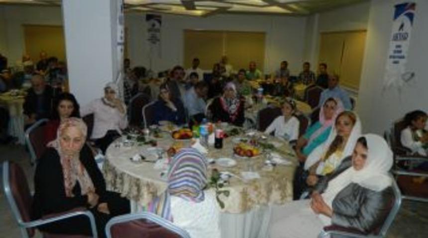 Ahıska T&uuml;rkleri, Kutlu Doğum Programında Bir Araya Geldi