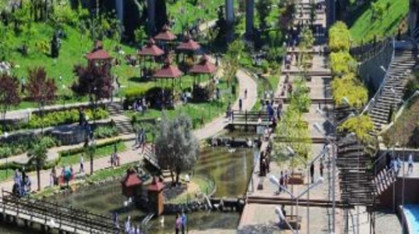 Başkan G&uuml;mr&uuml;k&ccedil;&uuml;oğlu Zağnos Vadisi&rsquo;nde