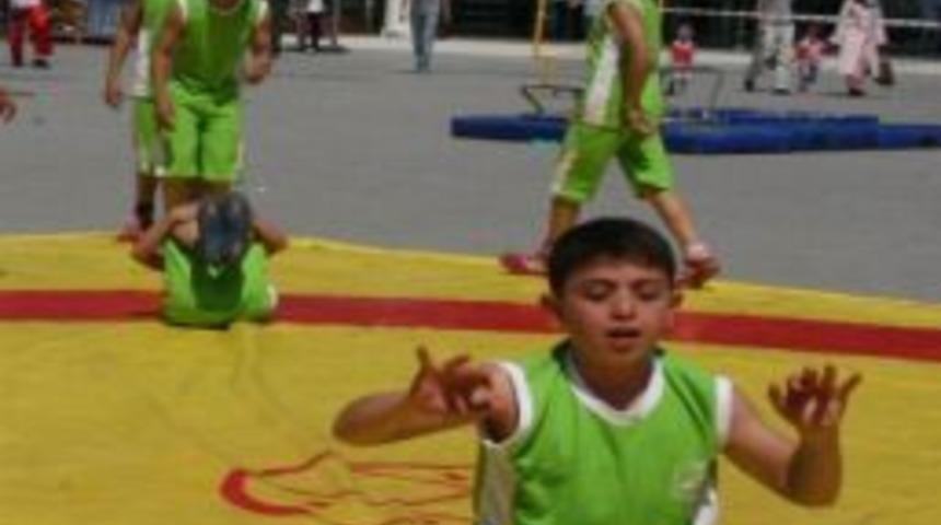 &lsquo;nerede Hareket Orada Bereket&rsquo;