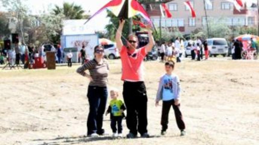 Zeytinli&rsquo;de U&ccedil;urtma Şenliği Coşkusu