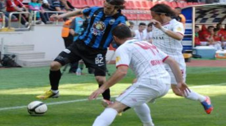 Kayseri Erciyes Ve &Ccedil;aykur Rizespor S&uuml;per Lig'e &Ccedil;ıktı