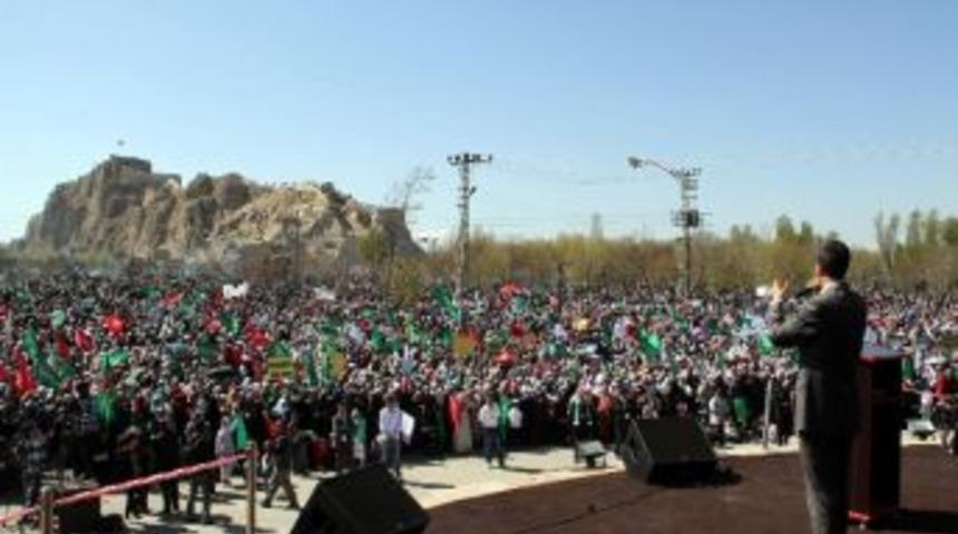 Van&rsquo;da Kutlu Doğum Haftası Coşkusu