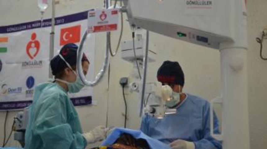 &Uuml;&ccedil; Yıl &Ouml;nce Evlendi Ama Eşini Ilk Kez G&ouml;rd&uuml;