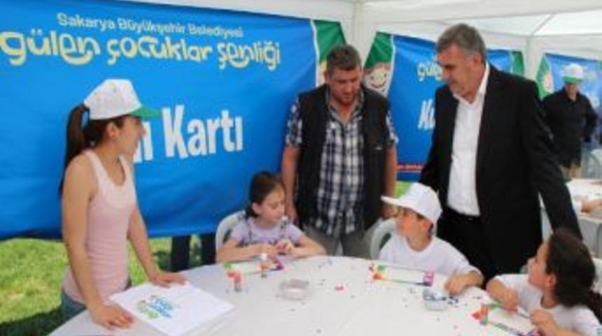 Başkan To&ccedil;oğlu &Ccedil;ocuklarla Buluştu