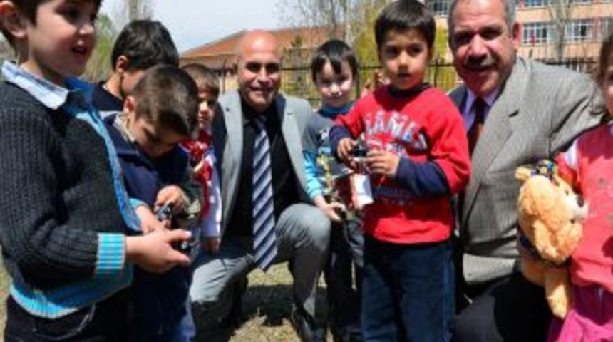 Yakutiye Belediye Başkanı Korkut, Okul Bah&ccedil;elerini D&uuml;zenleme S&ouml;z&uuml; Verdi