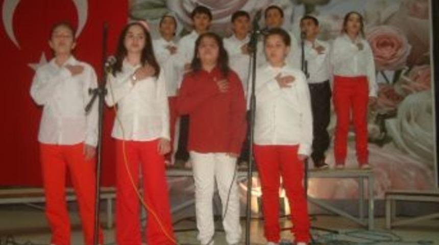 Burhaniye&rsquo;de İmam Hatipli Gen&ccedil;lerden Kutlu Doğum Coşkusu