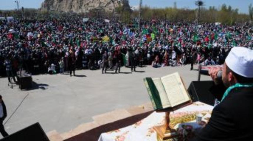 Van'da Kutlu Doğum Konseri B&uuml;y&uuml;k Ilgi G&ouml;rd&uuml;