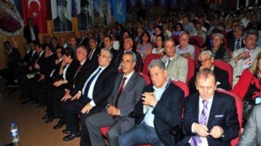 Dsp Lideri T&uuml;rker&rsquo;den K&uuml;lt&uuml;r Bakanı &Ccedil;elik&rsquo;e İstifa &Ccedil;ağrısı