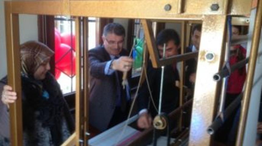 &Ccedil;atom Dokuma Evi T&ouml;renle A&ccedil;ıldı