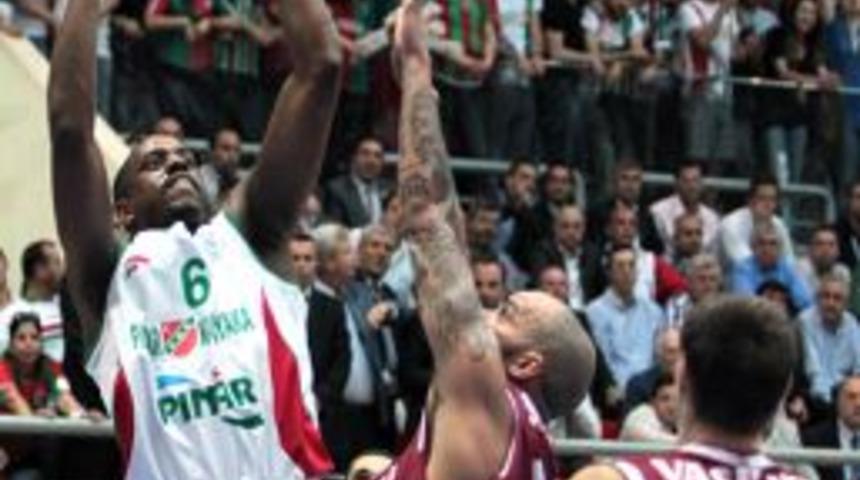 Pınar Karşıyaka: 76 - Krasnye Krylia: 77