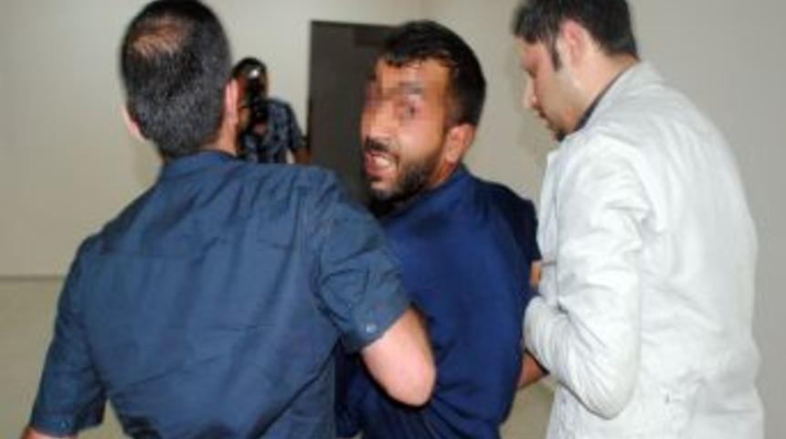 Polisi Bı&ccedil;aklayan Zanlı Tutuklandı