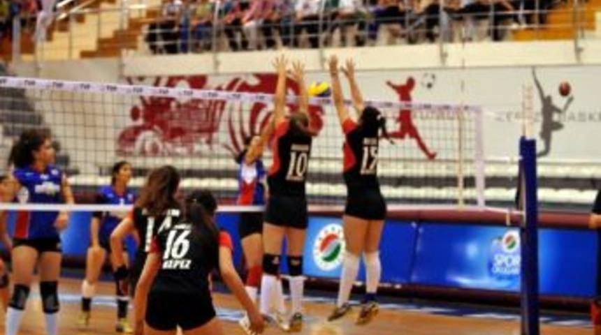 Voleybolda Antalya&rsquo;nın gururu Kepez