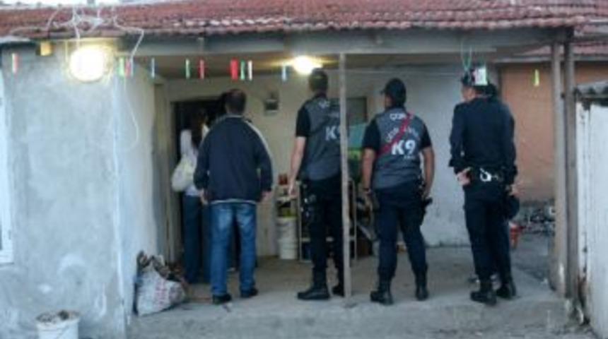 Uyuşturucu Satıcılarına Şafak Baskını