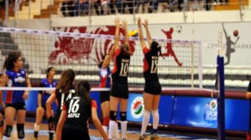 Kepez Voleybolda Antalya&rsquo;nın Gururu
