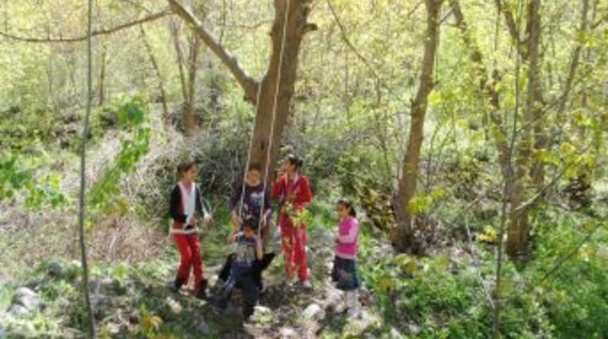 Hakkari&rsquo;de Yıllardır Yasaklı Olan B&ouml;lgeler Şimdi Piknik Alanı Oldu