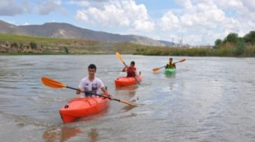 Dicle Nehri'nde Kano Eğitimleri Başladı