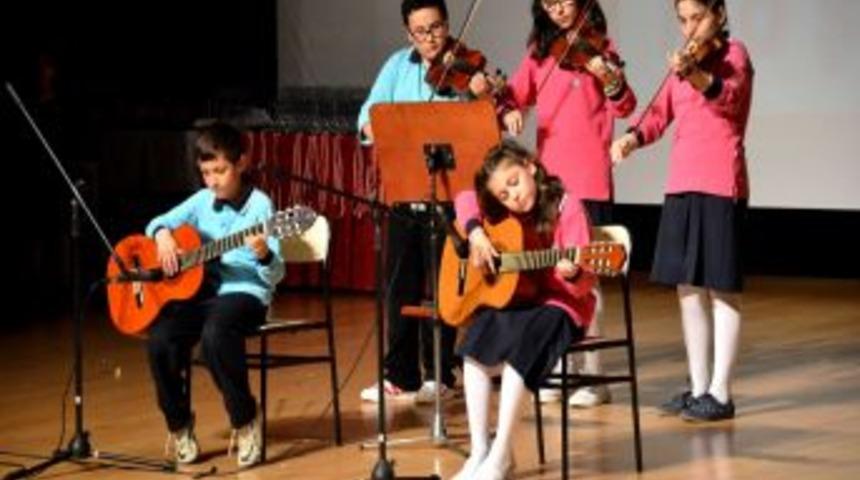 SABİO'da Dereceye Giren &Ouml;ğrenciler &Ouml;d&uuml;llerine Kavuştu