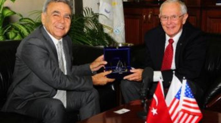 Ay&rsquo;da Y&uuml;r&uuml;yen &ldquo;en Gen&ccedil;&rdquo; Astronot,