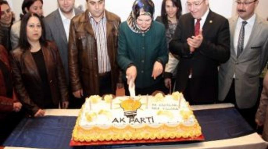 Ak Parti Siyaset Akademesinde Eğitimler Devam Ediyor