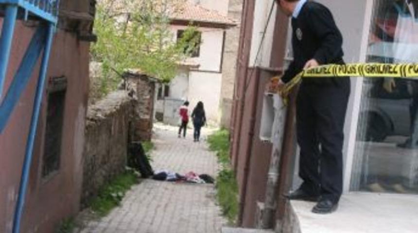 Yozgat&rsquo;ta Patlatılan Ş&uuml;pheli Valizden Giysi &Ccedil;ıktı
