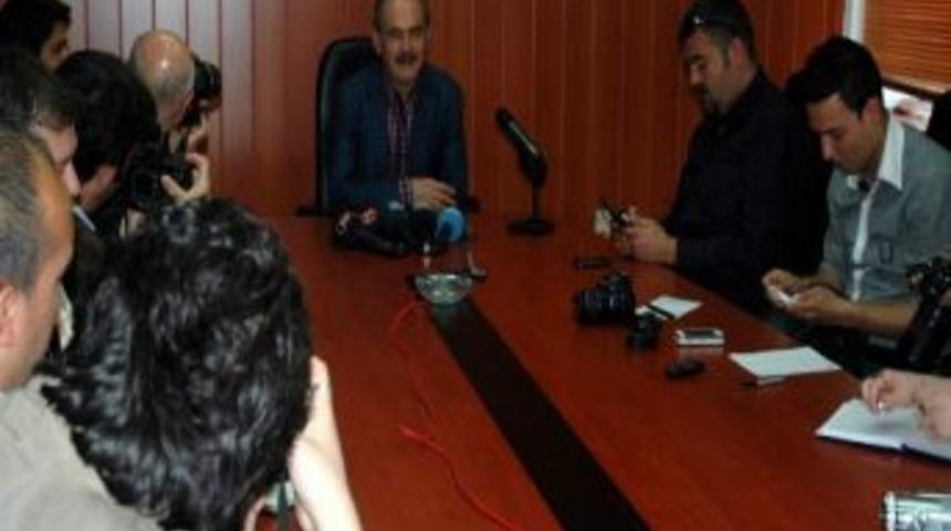 Eskişehir'de Atat&uuml;rk Stadyumu Tartışmaları