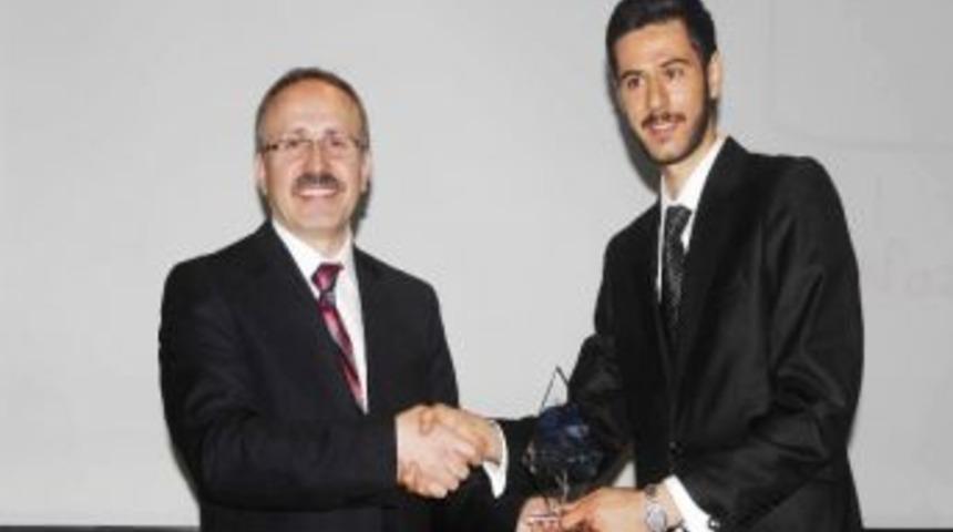 &Uuml;niversite Eğitiminde Ve Araştırmada Yeni Yaklaşımlar Ve Stratejiler Konferansı