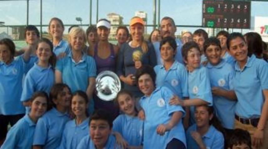 İstanbul Lale Cup'ta Şampiyon Donna Vekıc Oldu