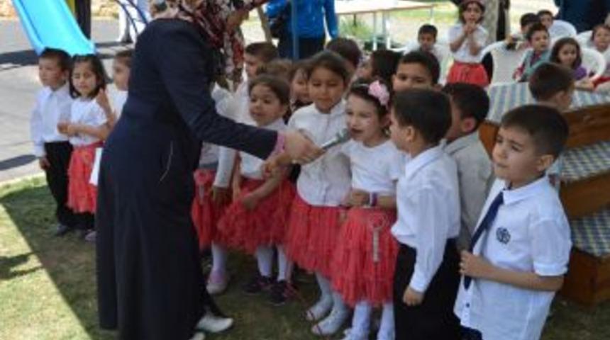 Yurt &Ouml;ğrencileri Yararına Kermes