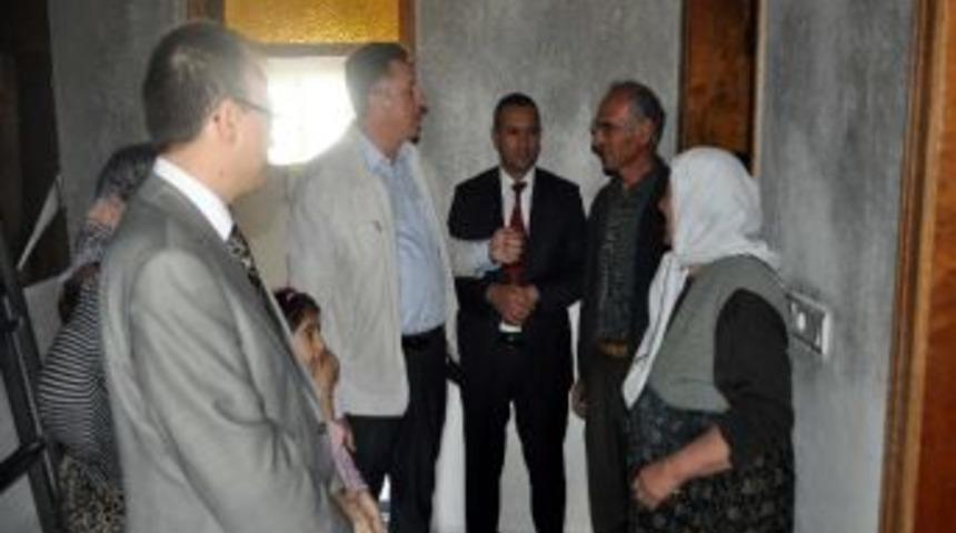 Cihanbeyli'de Evi Yanan Yaşlı Kadına Yardım Eli