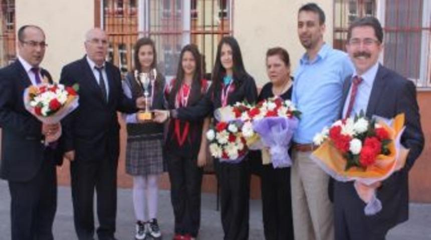 Yayla Ortaokulu, Masa Tenisinde T&uuml;rkiye &Uuml;&ccedil;&uuml;nc&uuml;s&uuml; Oldu
