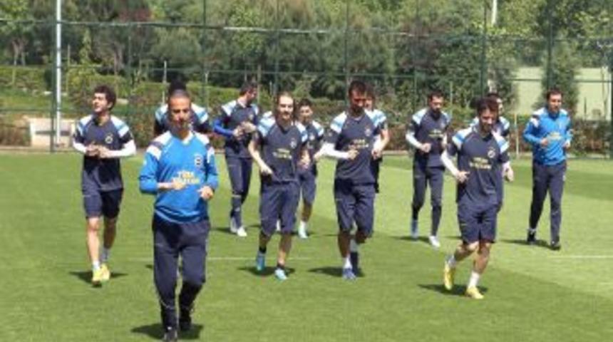 Fenerbah&ccedil;e, Ara Vermedi