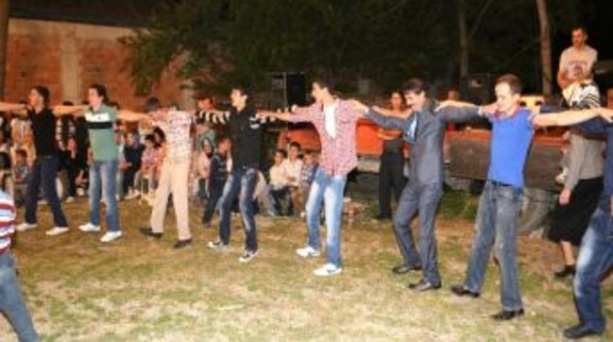 Milletvekili İslam Ve Başkan Alemdar Kadınlarla Bir Araya Geldi