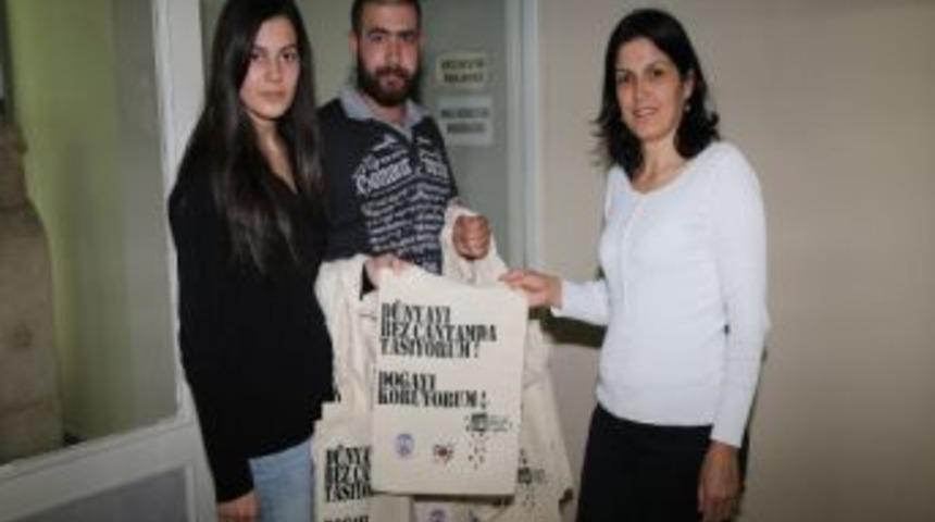 Sel&ccedil;uk'ta Naylon Poşete Kullanımına Karşı Kampanya Başlatıldı