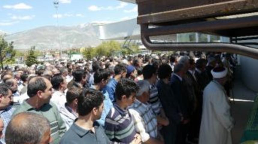 Gazeteci &Ccedil;alık&rsquo;ın Acı G&uuml;n&uuml;