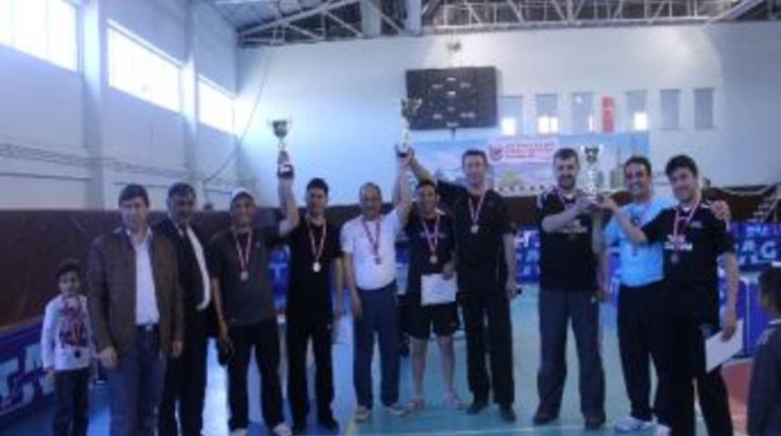 Masa Tenisinde Kurumların Şampiyonu Emniyet