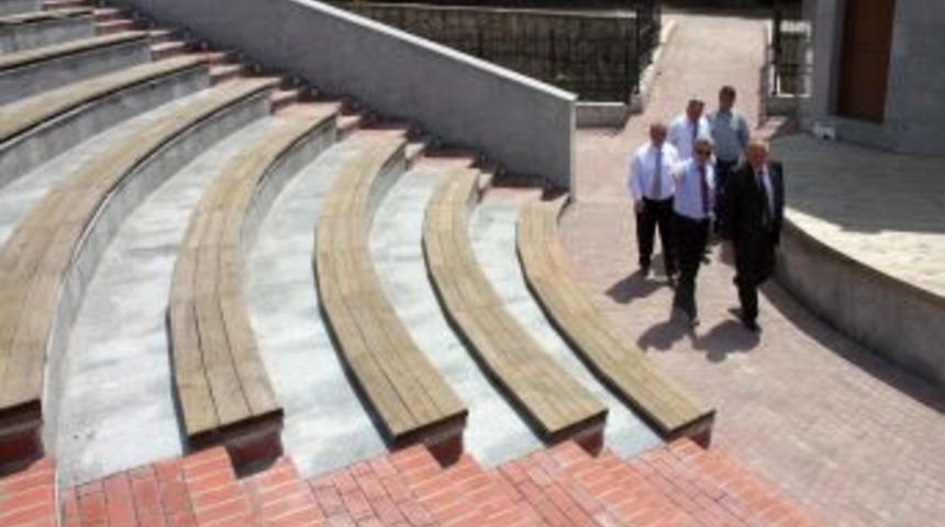 Kasap: Amfi Tiyatronun Eksikleri Tamamlanırsa Devralırız