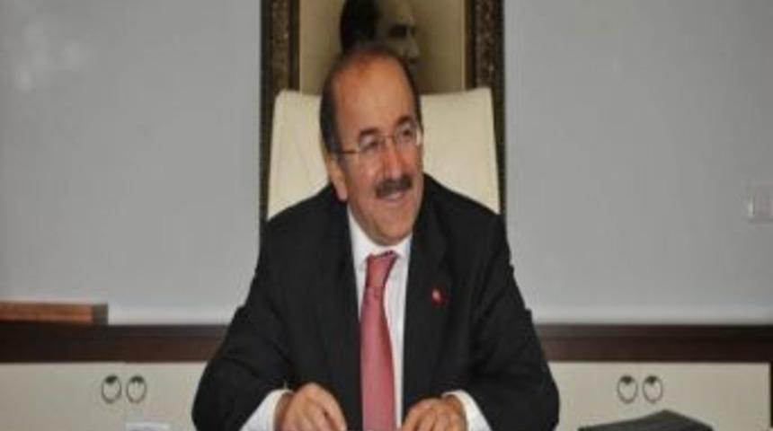 Trabzon Belediye Başkanı G&uuml;mr&uuml;k&ccedil;&uuml;oğlu &Ccedil;&ouml;z&uuml;m S&uuml;recini Değerlendirdi