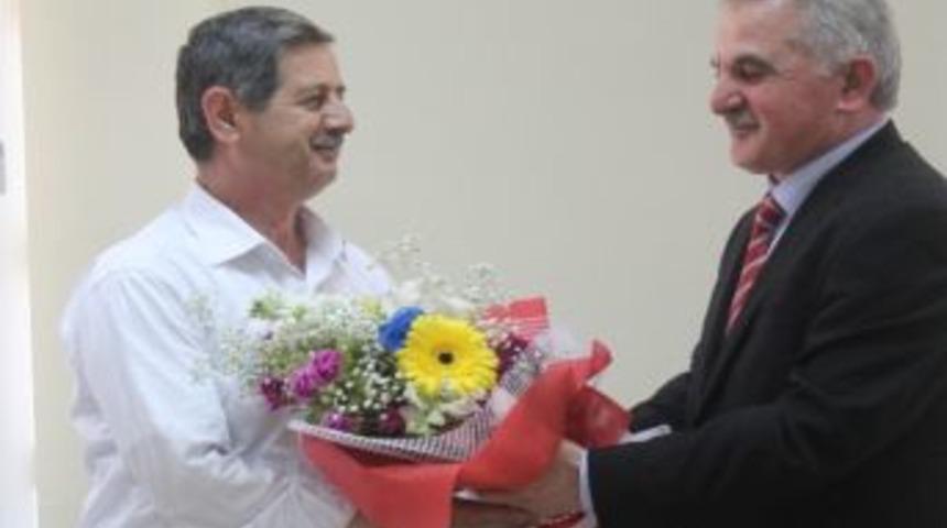 Prof Sarıbıyık, G&ouml;revine Başladı
