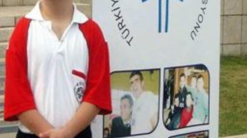 &Ouml;zel Sporcudan Y&uuml;zme Branşında 4 Madalya Birden