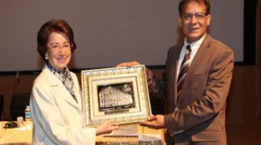 Sivas'ta 'Lozan Ve Tam Bağımsızlık' Konulu Panel D&uuml;zenlendi