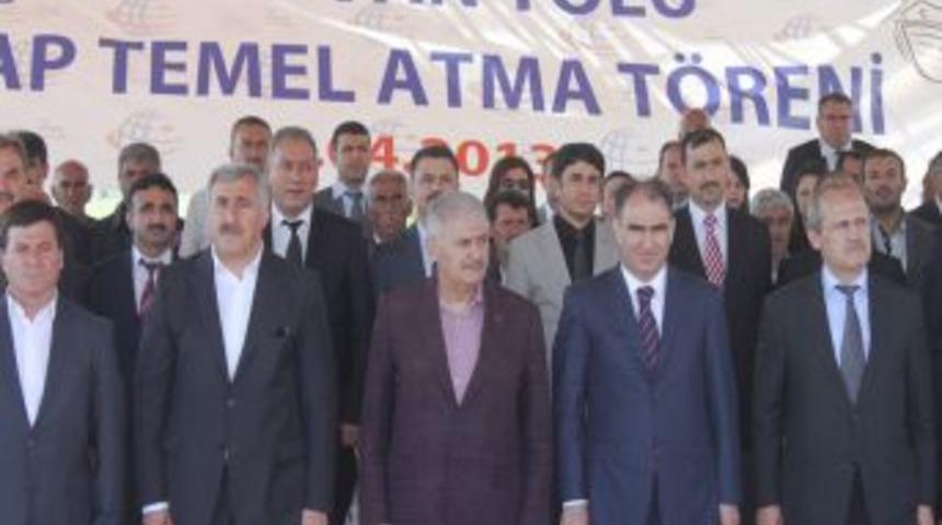 Bakan Yıldırım, Şırnak-Van Yolunun Temel Atma T&ouml;renine Katıldı